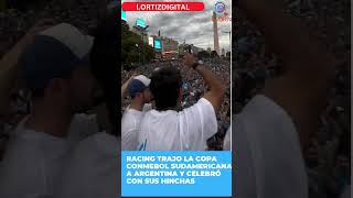 Locura total el plantel de Racing festejó el título en el Obelisco [upl. by Harneen]