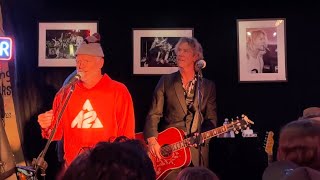 Duff McKagan’s Iconic Introduction at Easy Street Records – A MustWatch Event 4K [upl. by Suoivatram]