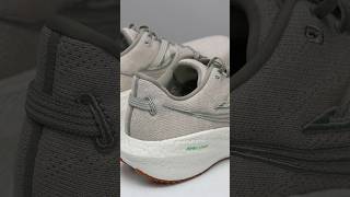 Saucony Triumph 21 RFG [upl. by Bores]