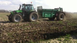 Intrac 2002 en Deutz M620 met Samson 906 strooier [upl. by Calvano]