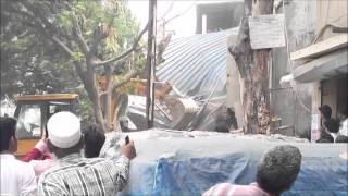 JCB ki Khudayi  Mumbra Illegal Buildings amp Shop Demolished Part 2 [upl. by Read361]