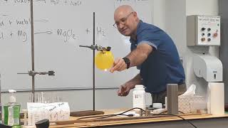 Reaction of hydrochloric acid and magnesium [upl. by Schultz701]