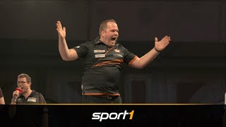 Darts WM 2023 Dirk van Duijvenbode siegt im Sudden Death mit 43  SPORT1 DARTSWM 2023 [upl. by Okihsoy174]