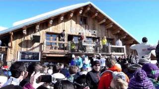 La Folie Douce  Val Thorens  Apres Ski  2311 with special guest on bagpipes HQ [upl. by Duane]