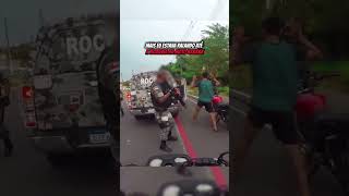 Empinou na frente da polícia policia policiamilitar rocam enquadro graudemoto [upl. by Neehs]