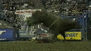 Mudslinger bucks Cody Hart  02 PBR Columbus [upl. by Alyehs476]