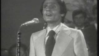 Abdel Halim Hafez  Foq el shok Live 12 عبدالحليم حافظ فوق الشوك [upl. by Meean]