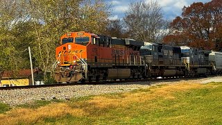 Norfolk Southern 167 with A BNSF leading amp dpu South through Rockwood Tn 112224 [upl. by Prussian]