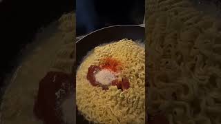 Instant noodles noodles cookingchannel cookingshow cooking shortvideo youtubeshorts [upl. by Anih]