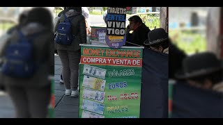 Dólar cierra la semana en Bs1075 [upl. by Dnumyar]