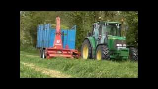 Silage 2014  JF FCT 900 Trailed Harvester [upl. by Orabelle]