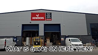 What Are You Doing Here Then 🙄🤔📱👀 audit audits midlandsaudits warehouse [upl. by Joellyn]