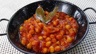 Garbanzos Fritos Con Tomate  Plato Ligero Y Económico [upl. by Lerrej695]