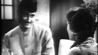 Madhubala Outsmarts Dev Anand  Famous Scene  Jaali Note [upl. by Llenor]