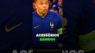 Esses acessórios foram banidos do futebol futebol historiasdofutebol react [upl. by Oilicec671]