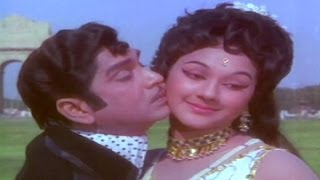 Dorababu Movie Songs  Ammammo Ee Guntadu  ANR  Manjula  Chandrakala [upl. by Nagiam]