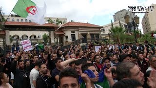 Les Etudiants De TiziOuzou Protestent Devant La Cours Pour Soutenir Les Détenus [upl. by Retsila669]