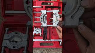 Double disc puller gearbox puller Chuck bearing puller good tools share bearing removal [upl. by Maffa]