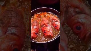 How to cook fried fish menpachi in Hawaii cooking fish cookingfish [upl. by Stoeber430]