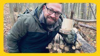 Mein erster Holzbecher  Bushcraft Waldcamp [upl. by Eelyr857]