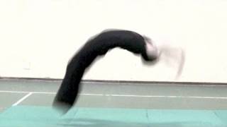 ACROBATICA  Flic Flac Tutorial How to Do a Back Handspring Dimostrazione 17 [upl. by Mochun]