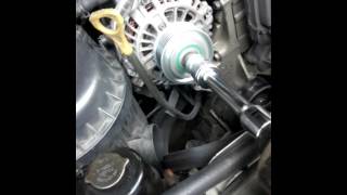 HYUNDAI STAREX overrunning alternator pulley removal [upl. by Krissy]