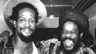 Dennis Brown Feat Gregory Isaacs  Raggamuffin [upl. by Radnaskela]