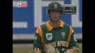 Jonty Rhodes on 🔥 vs Australia 71 off 50 balls  6 fours amp 1 SIX 2002 ODI 90scricket sixes [upl. by Corsetti310]