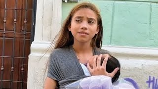 Le dí recompensa millonaria a niña de la calle honesta para salvar a su hermanito 😭 [upl. by Hsirehc]