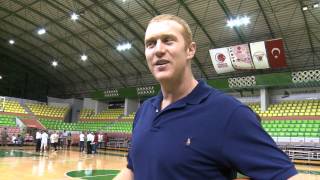 Brian Scalabrine Black Mamba vs White Mamba [upl. by Azarria]