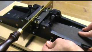 Luthier Tips du Jour  Manual fret Slotting [upl. by Knutson]