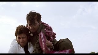 Ajay amp Saif Running For Life  Kachche Dhaage Scene [upl. by Matilde299]