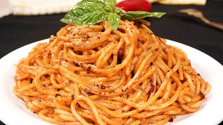 Classic Tomato Spaghetti  Spaghetti Pasta In Tomato Sauce  Easy Pasta Recipe [upl. by Eilrak203]