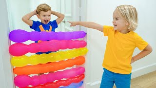 Chris und Michael spielen mit Luftballons – Lustige Geschichten für Kinder [upl. by Kirre709]