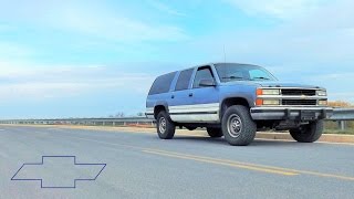 1994 Chevy Suburban K2500 4X4 Silverado 57L V8 Start Up Review and Tour [upl. by Aronow]