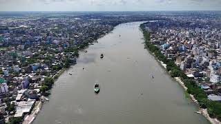 অবাক করা মেঘের পরশ ও নদীর স্নিগ্ধতা  বুড়িগঙ্গা নদীর উপর থেকে নেয়া ড্রোনের কিছু অসাধারণ ভিডিও দৃশ্য [upl. by Poucher880]