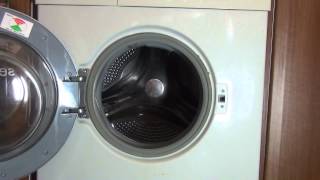 Siemens IQ1430 Washing Machine  de fluffing the washing machine [upl. by Keiryt62]