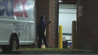 FedEx customers frustrated as packages delayed or lost ahead of the holiday season [upl. by Kaltman]