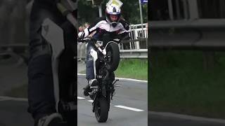 Motorrad Stunts Stunts Show Stuntsshow Stuntman [upl. by Omik]