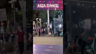 A solo dance in the middle of the city what’s going on dance dancemashup [upl. by Jabon874]