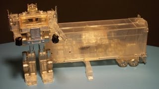 G1 KO OPTIMUS PRIME CLEAR TRANSLUCENT TRANSFORMERS TOY REVIEW [upl. by Suiramed]