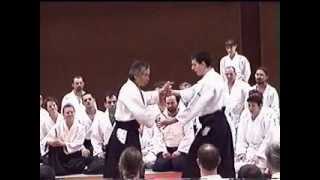 Nobuyoshi Tamura Linz 2001 Ryote dori Tenchi Nage [upl. by Ebbarta]