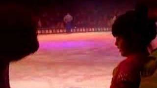 la familia dahl disney on ice disney sobre hielo [upl. by Eimilb641]