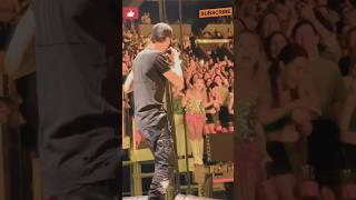 The magic of Enrique Iglesias voice  live Enrique Iglesias  Bailando  enriqueiglesias bailando [upl. by Adaliah349]