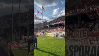 LA HINCHADA CREMA PRESENTE EN ANDAHUAYLAS liga1 futbol bicampeones universitario [upl. by Morten]