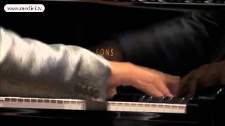 Lang Lang  Chopin Etude Op 10 No 5 [upl. by Nylessoj]