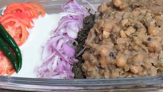 street style chiker cholay recipe  Lahori chanay  لاہوری چکڑ چنے بنانے کا طریقہ [upl. by Aicirtel]