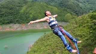 Bungee Jumping Medellin  Represa Porce III  70 Metros De Altura HD [upl. by Nelleyram]