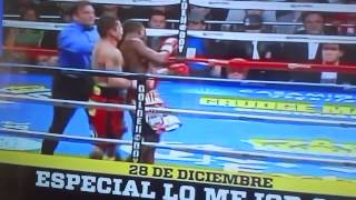 El Chino Maidana devolviendo quotel favorquot a broner [upl. by Jesus182]