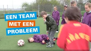 🎬 Azuka in de Spits ⚽  UNICEF Kinderrechten Filmfestival [upl. by Nosrej]